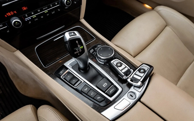 BMW Seria 7 cena 84870 przebieg: 280000, rok produkcji 2014 z Radom małe 596